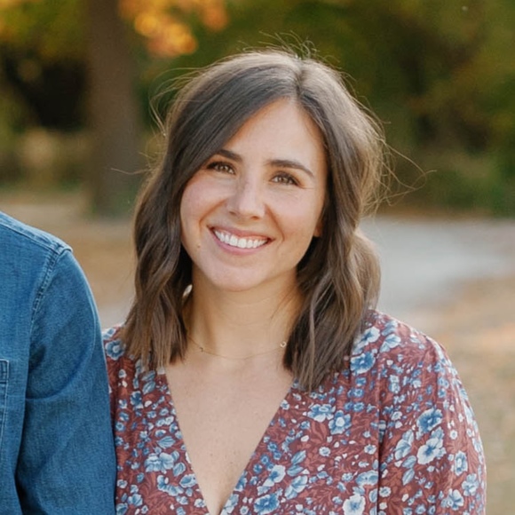 Meet your Posher, Taylor - Picture 1 of 1